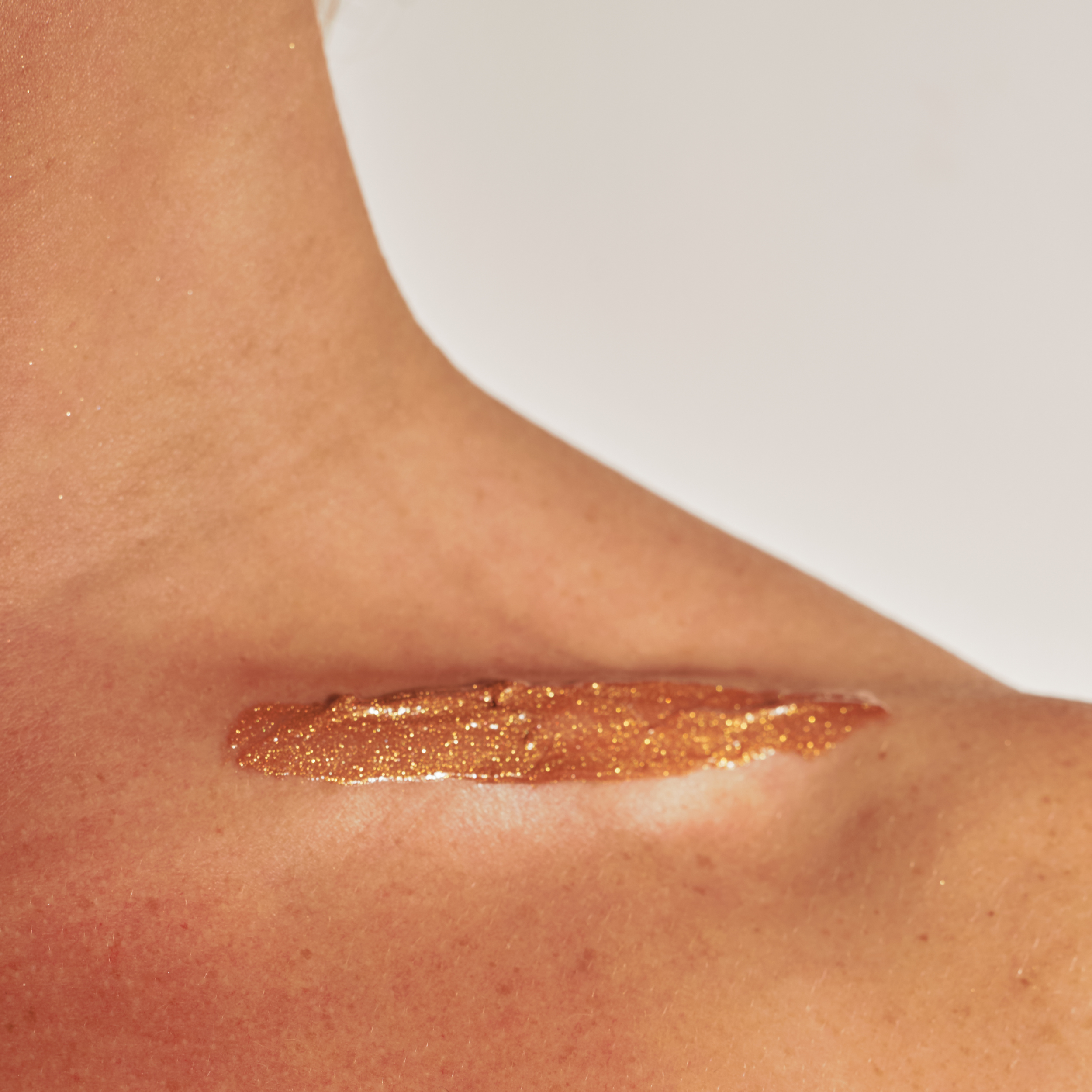 aura glow balm-to-oil